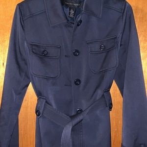Women’s trench coat size 6